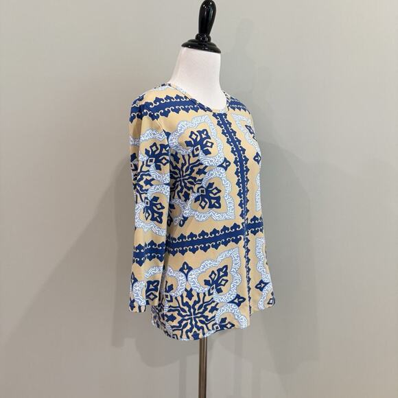 J. McLaughlin Catalina Cloth Top Women’s Size M Tan Blue Print Stretch Shirt - Picture 7 of 11